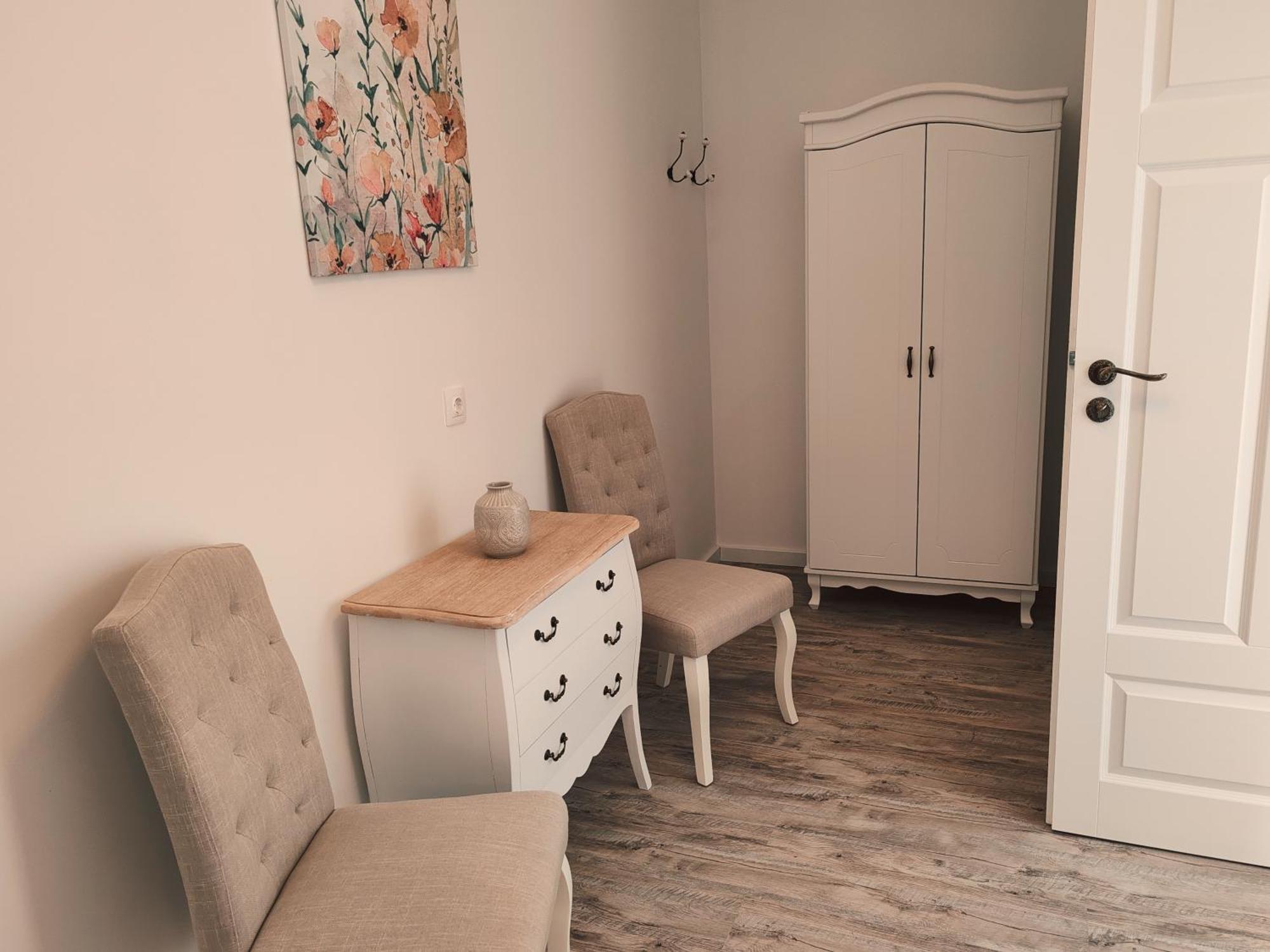 Elisoria Superiors Hotel Черсектомай Екстериор снимка