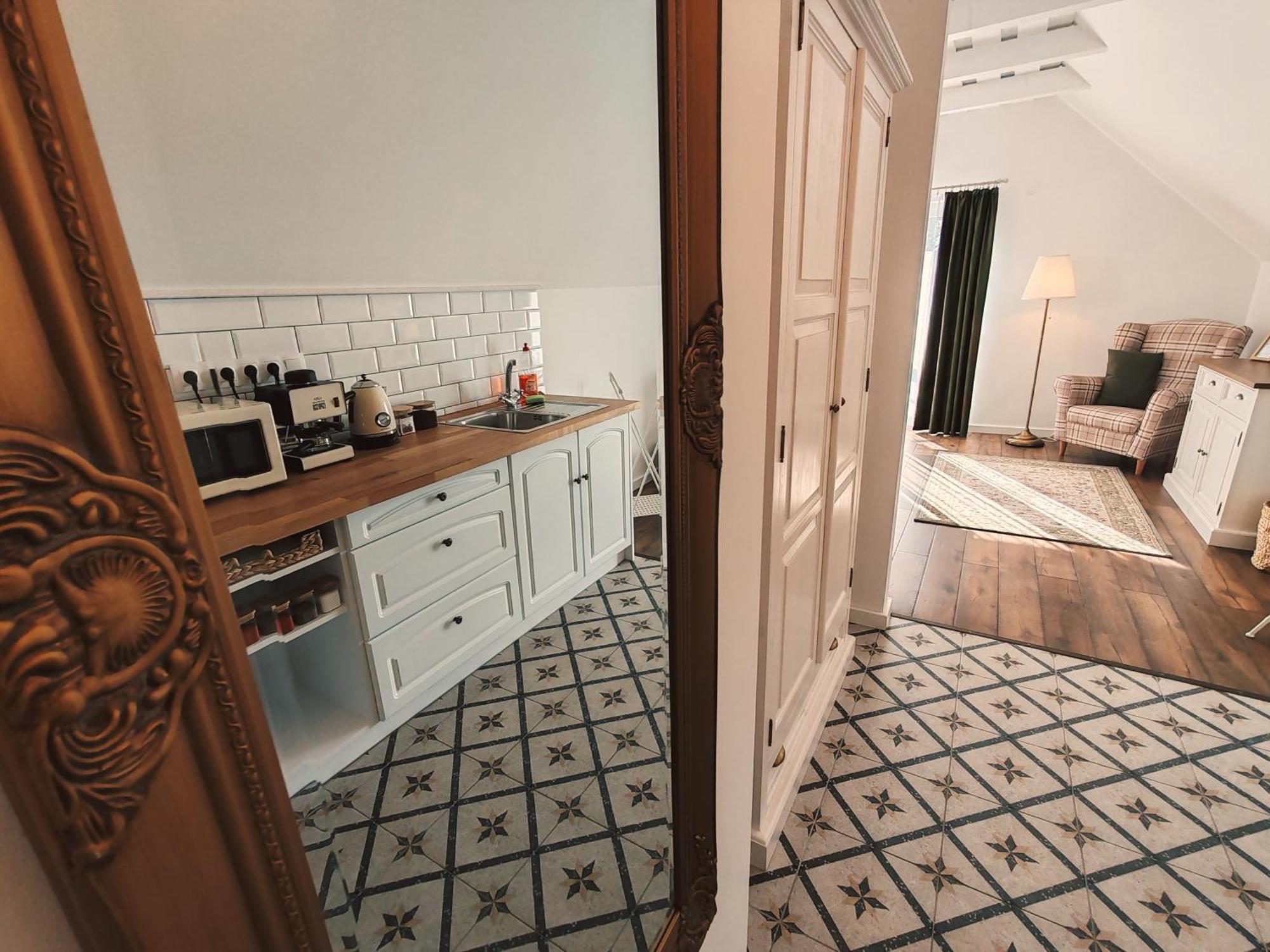 Elisoria Superiors Hotel Черсектомай Екстериор снимка
